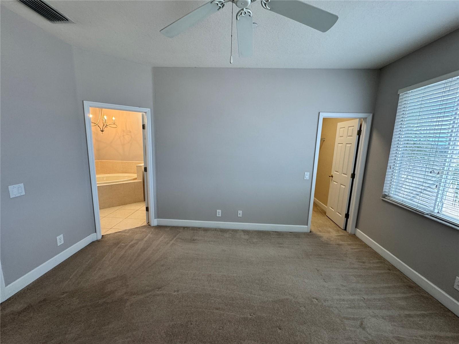 Image 31 of 41 For 1143 Venetian Harbor Drive Ne