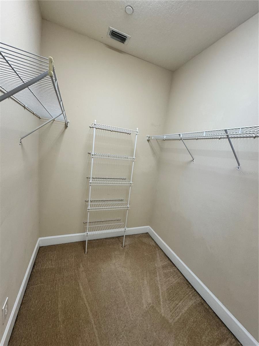 Image 33 of 41 For 1143 Venetian Harbor Drive Ne