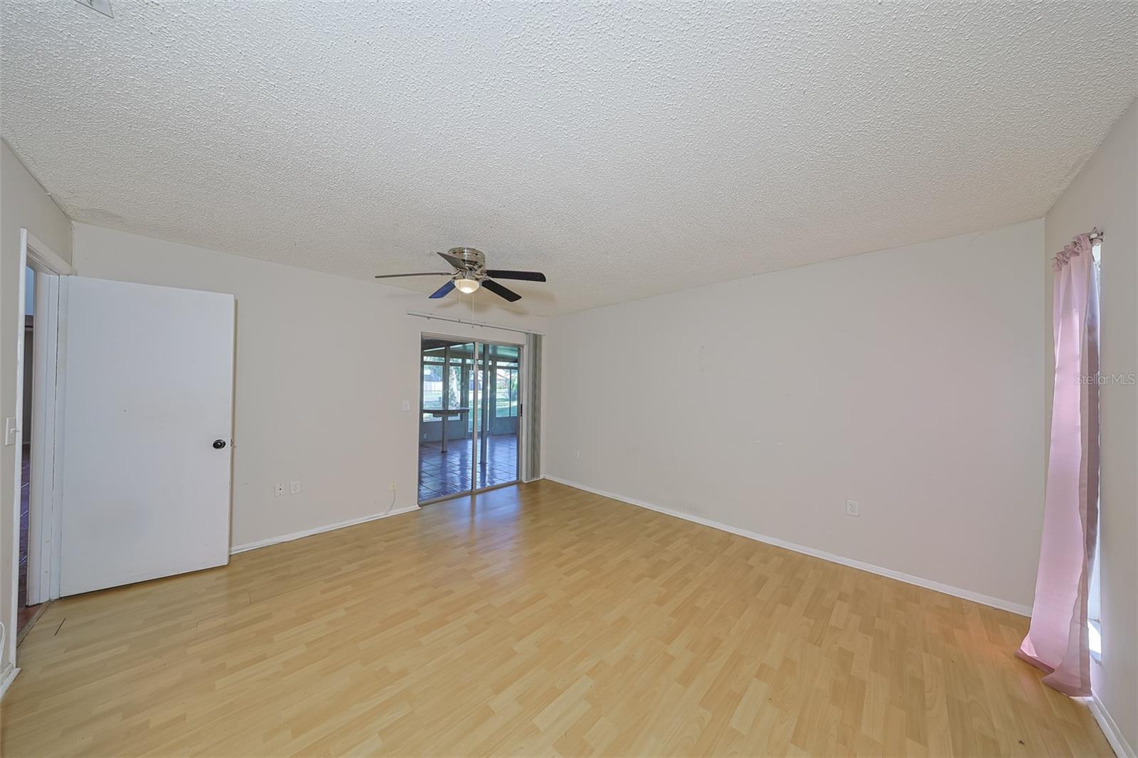 Image 18 of 34 For 128 Lake Thomas Drive