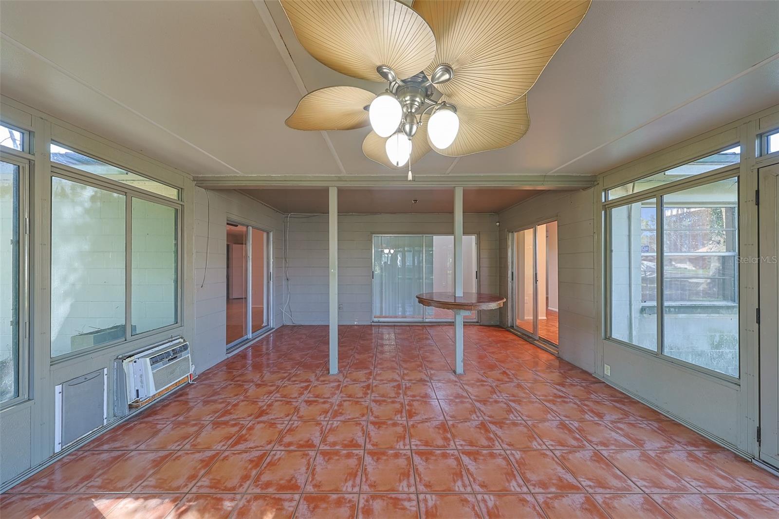 Image 26 of 34 For 128 Lake Thomas Drive