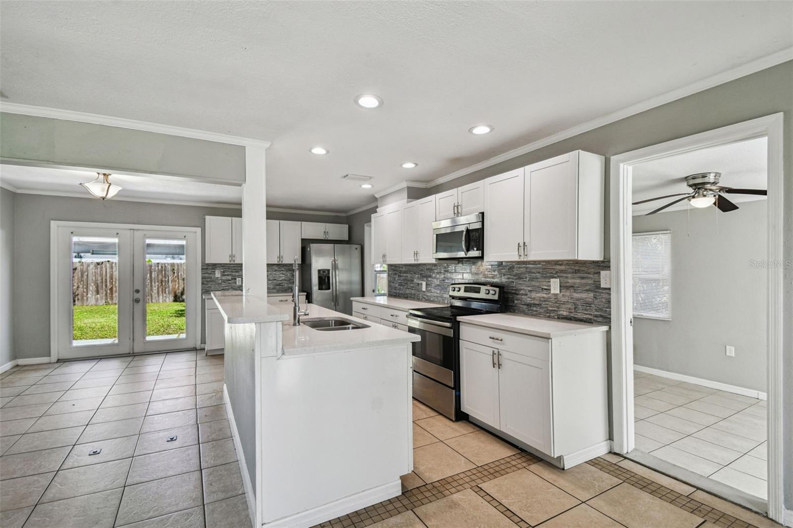 Image 9 of 51 For 1507 Le Compte Drive