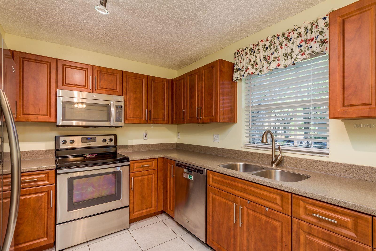 Image 12 of 31 For 4671 Tudor Lane