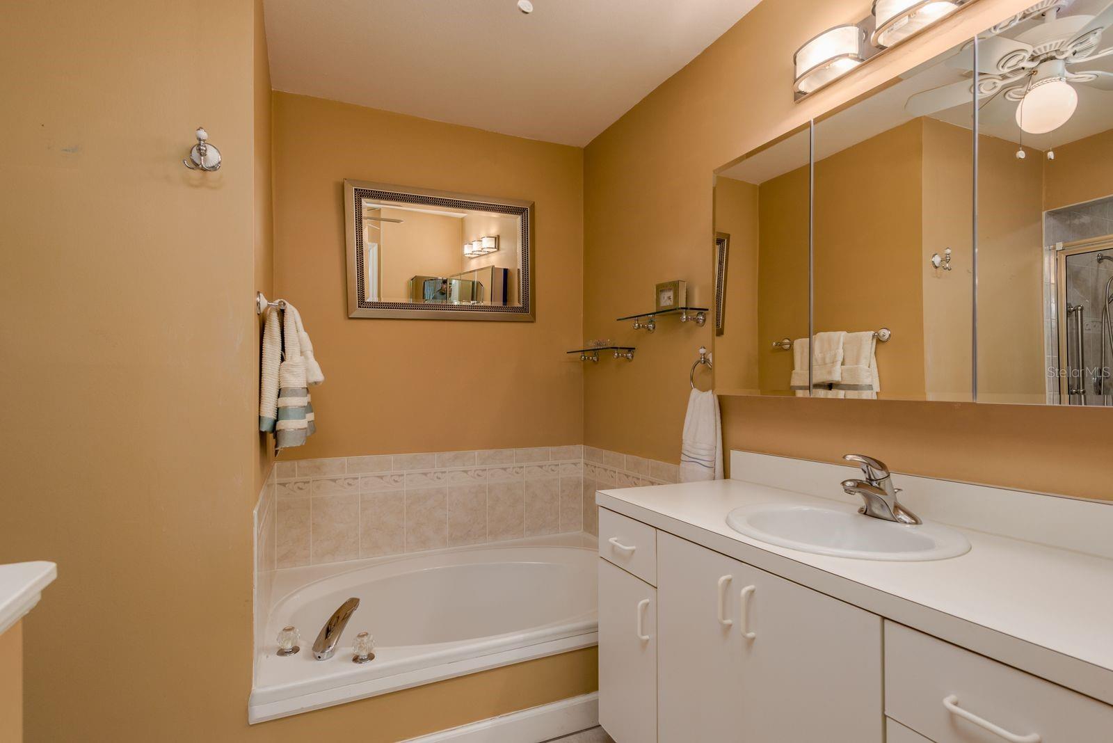 Image 17 of 31 For 4671 Tudor Lane