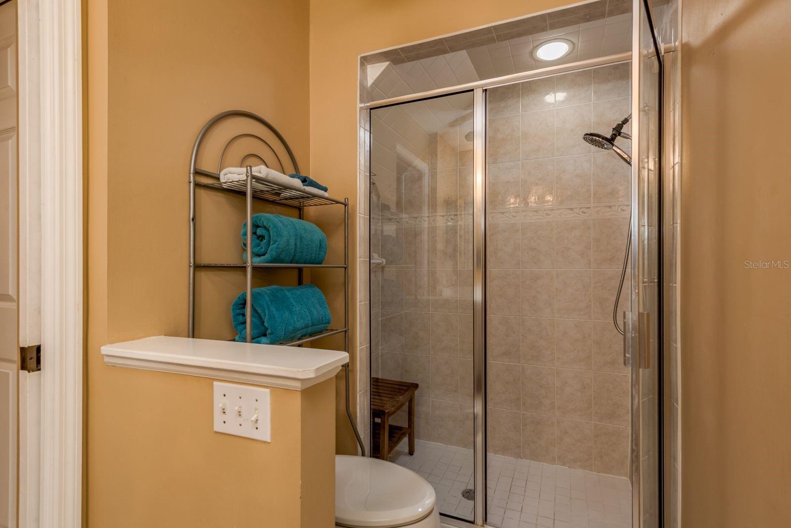 Image 18 of 31 For 4671 Tudor Lane