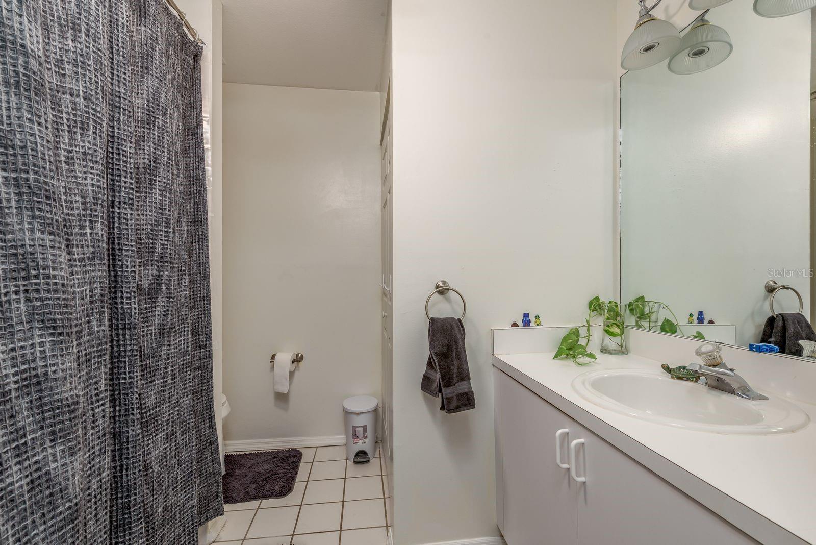 Image 23 of 31 For 4671 Tudor Lane