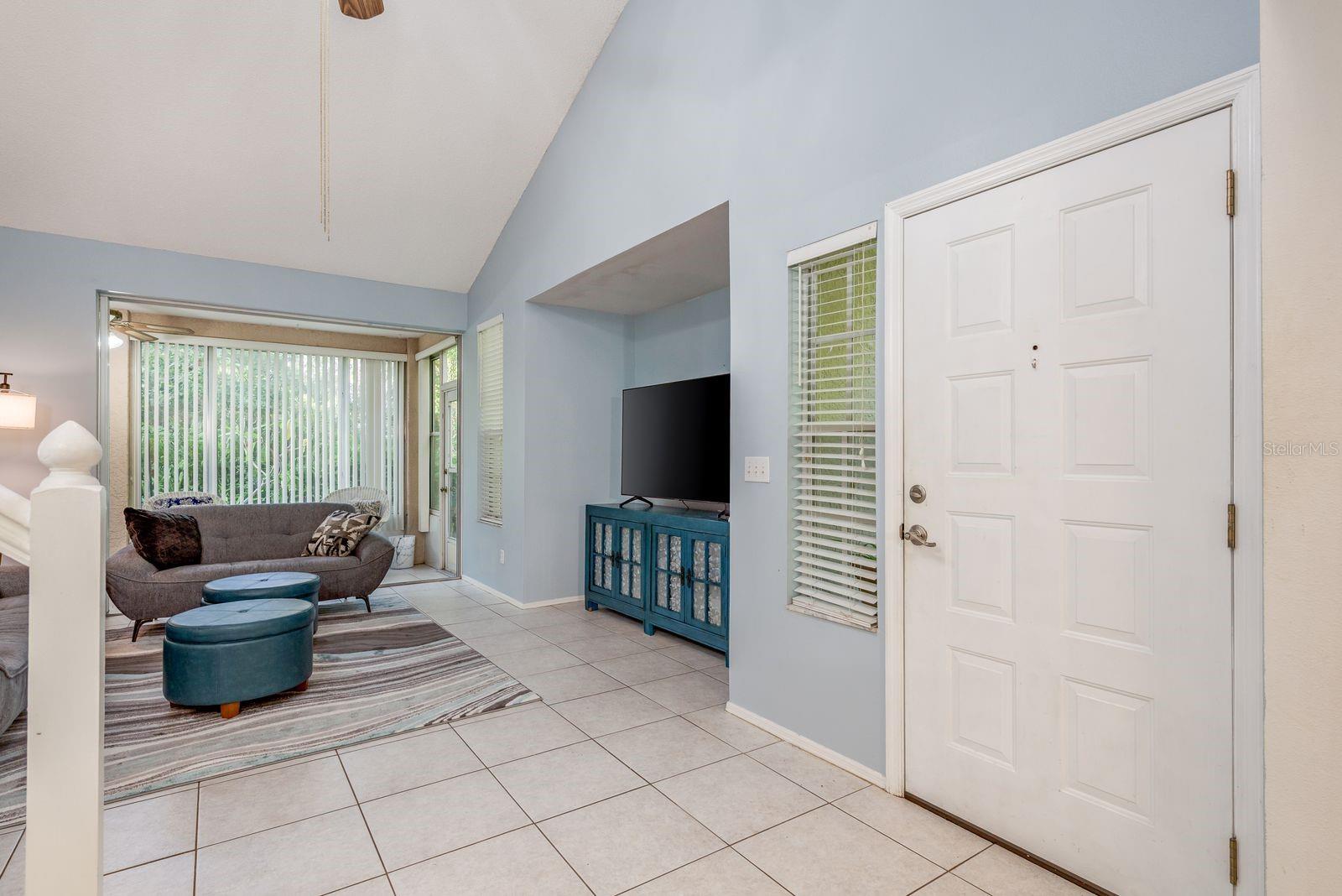 Image 7 of 31 For 4671 Tudor Lane