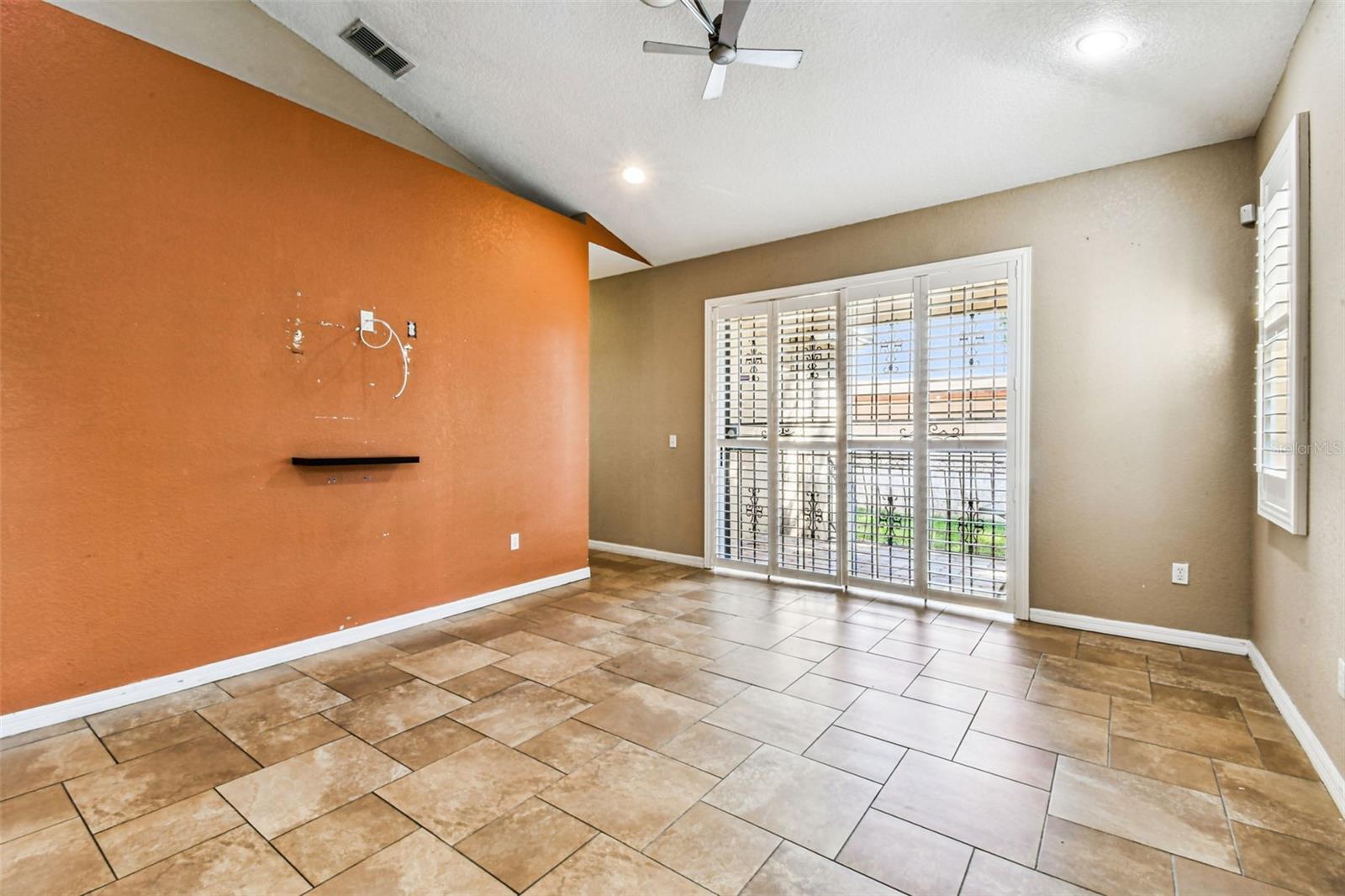 Image 19 of 72 For 7215 Duncan Avenue