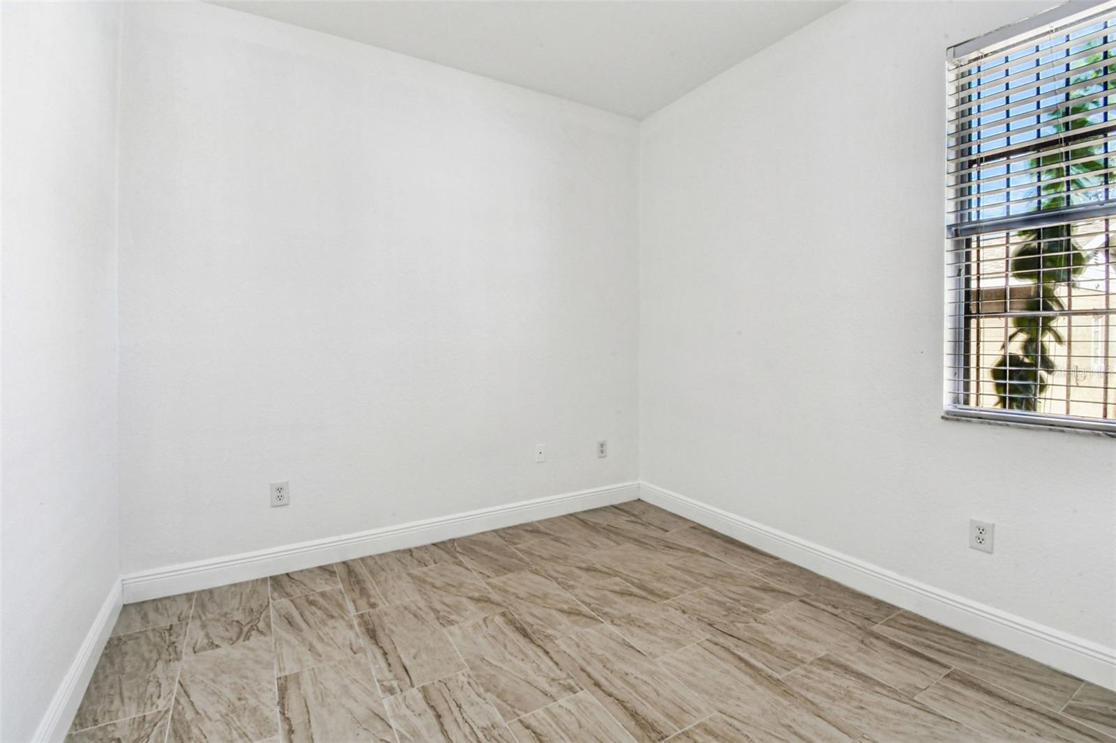 Image 23 of 72 For 7215 Duncan Avenue