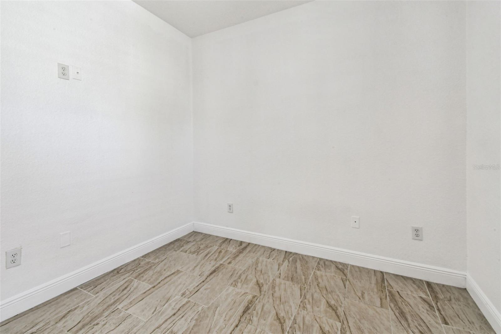 Image 26 of 72 For 7215 Duncan Avenue