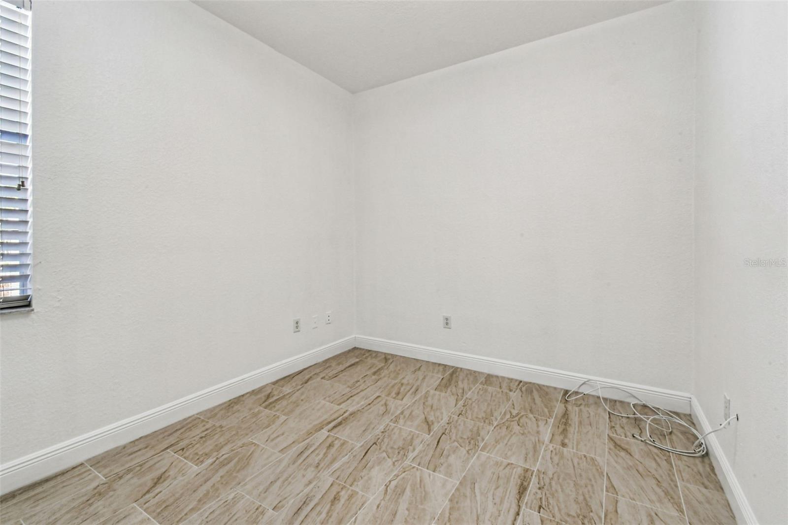 Image 27 of 72 For 7215 Duncan Avenue