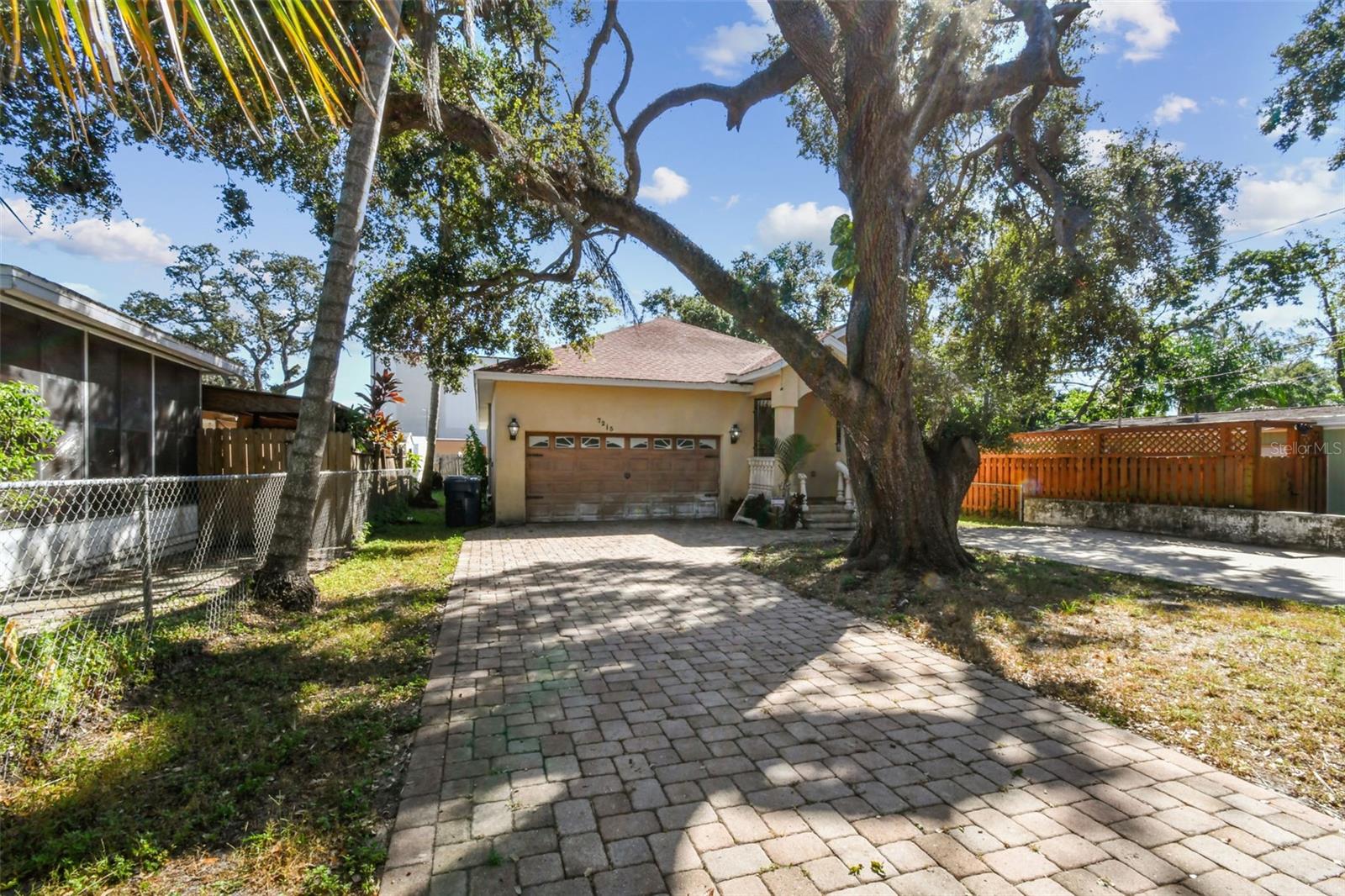 Image 3 of 72 For 7215 Duncan Avenue