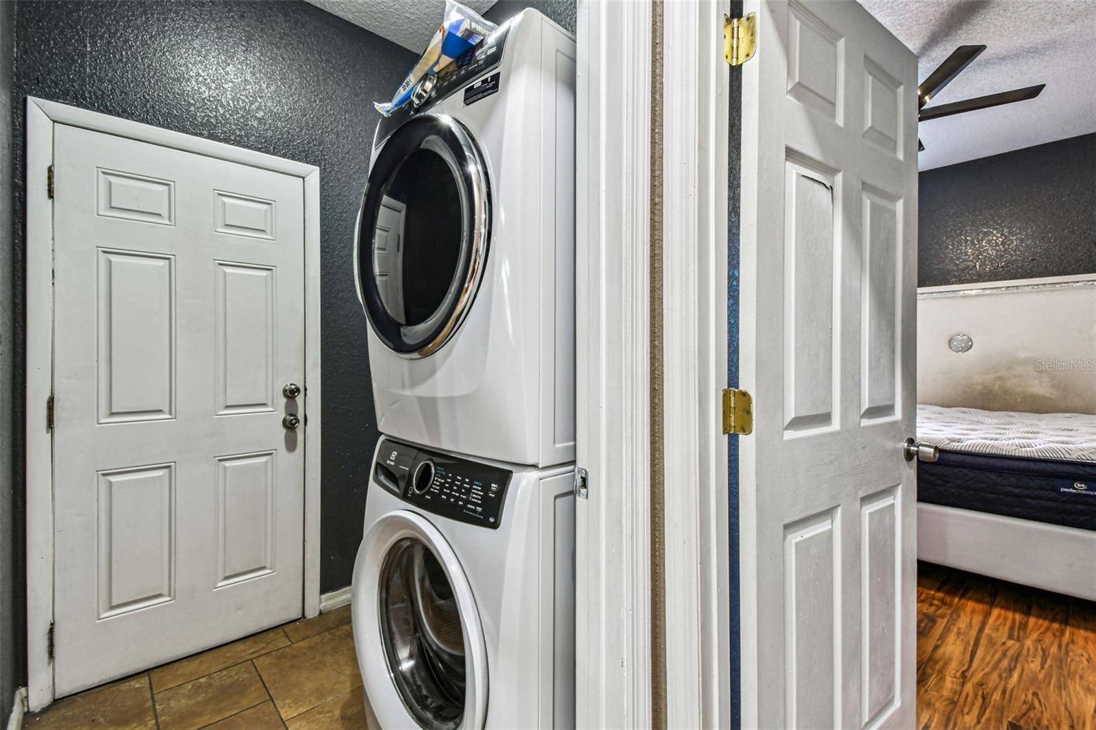 Image 35 of 72 For 7215 Duncan Avenue