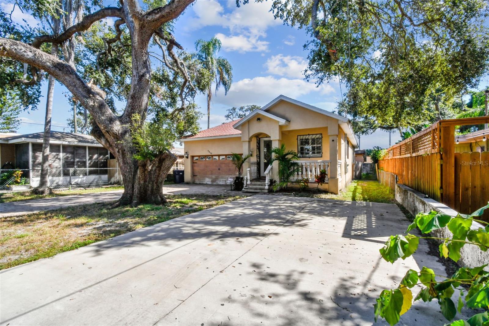 Image 4 of 72 For 7215 Duncan Avenue