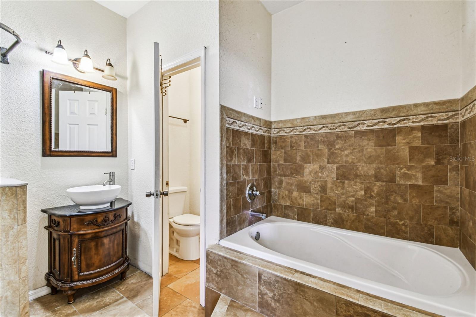 Image 40 of 72 For 7215 Duncan Avenue