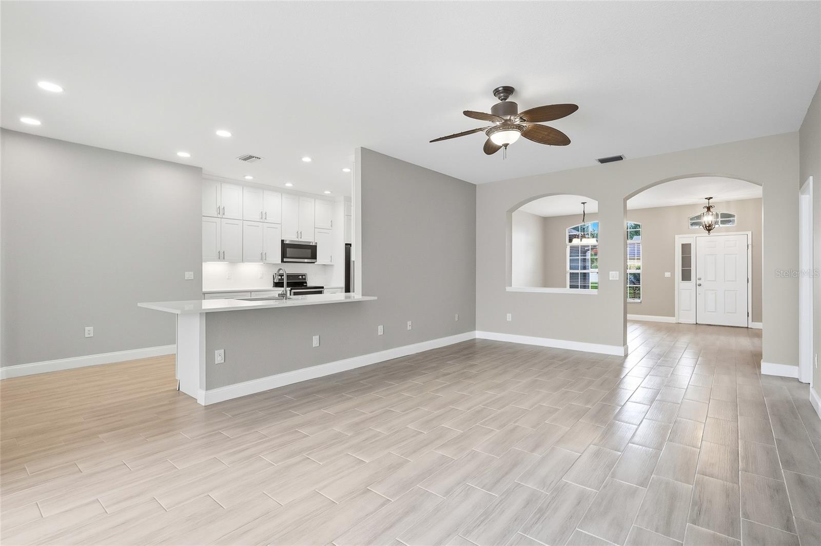Image 10 of 39 For 4423 Gentrice Drive