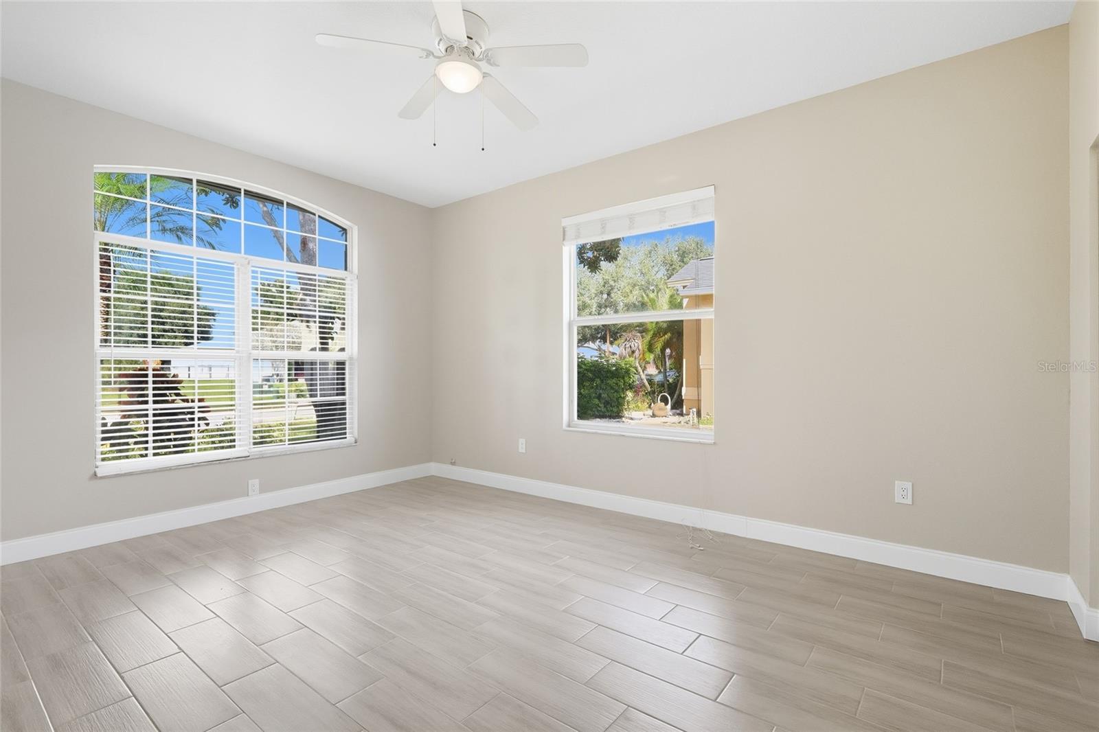 Image 20 of 39 For 4423 Gentrice Drive
