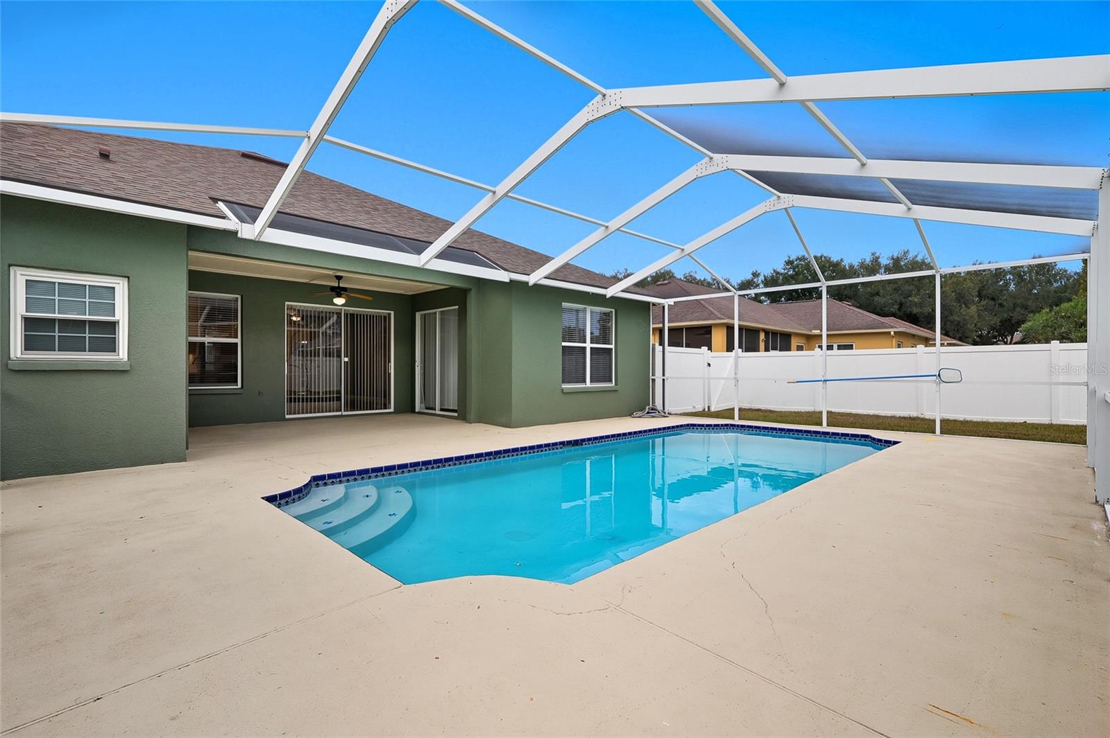 Image 32 of 39 For 4423 Gentrice Drive