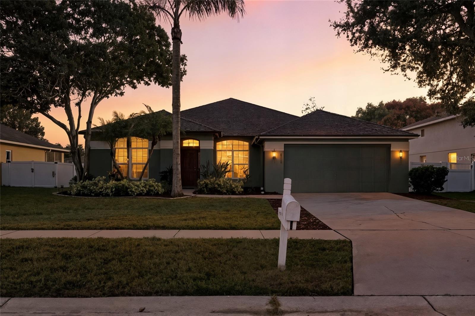 Image 4 of 39 For 4423 Gentrice Drive