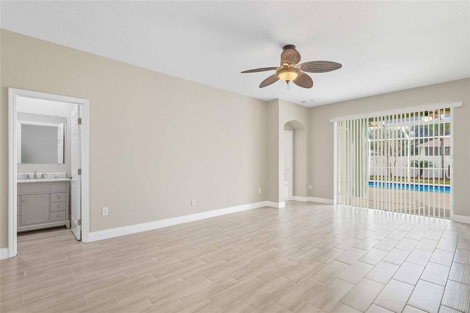 Image 8 of 39 For 4423 Gentrice Drive