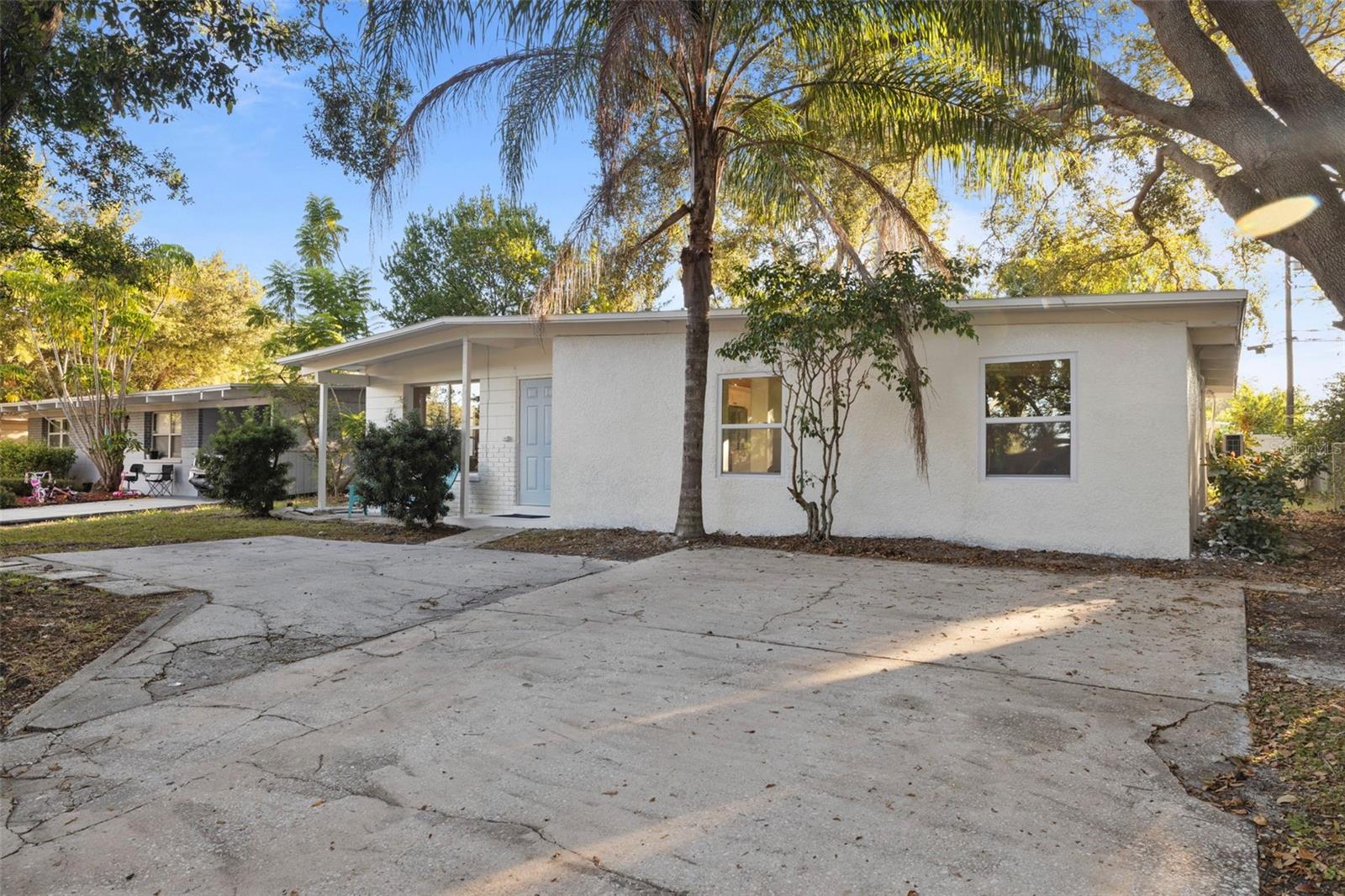 Image 2 of 21 For 1511 Lynn Avenue
