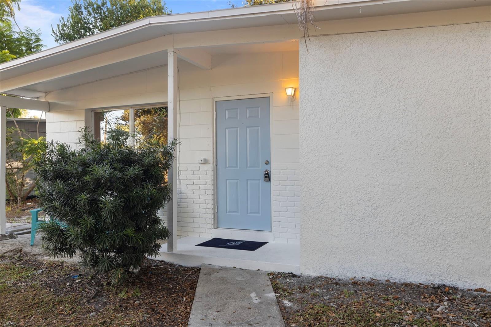 Image 3 of 21 For 1511 Lynn Avenue