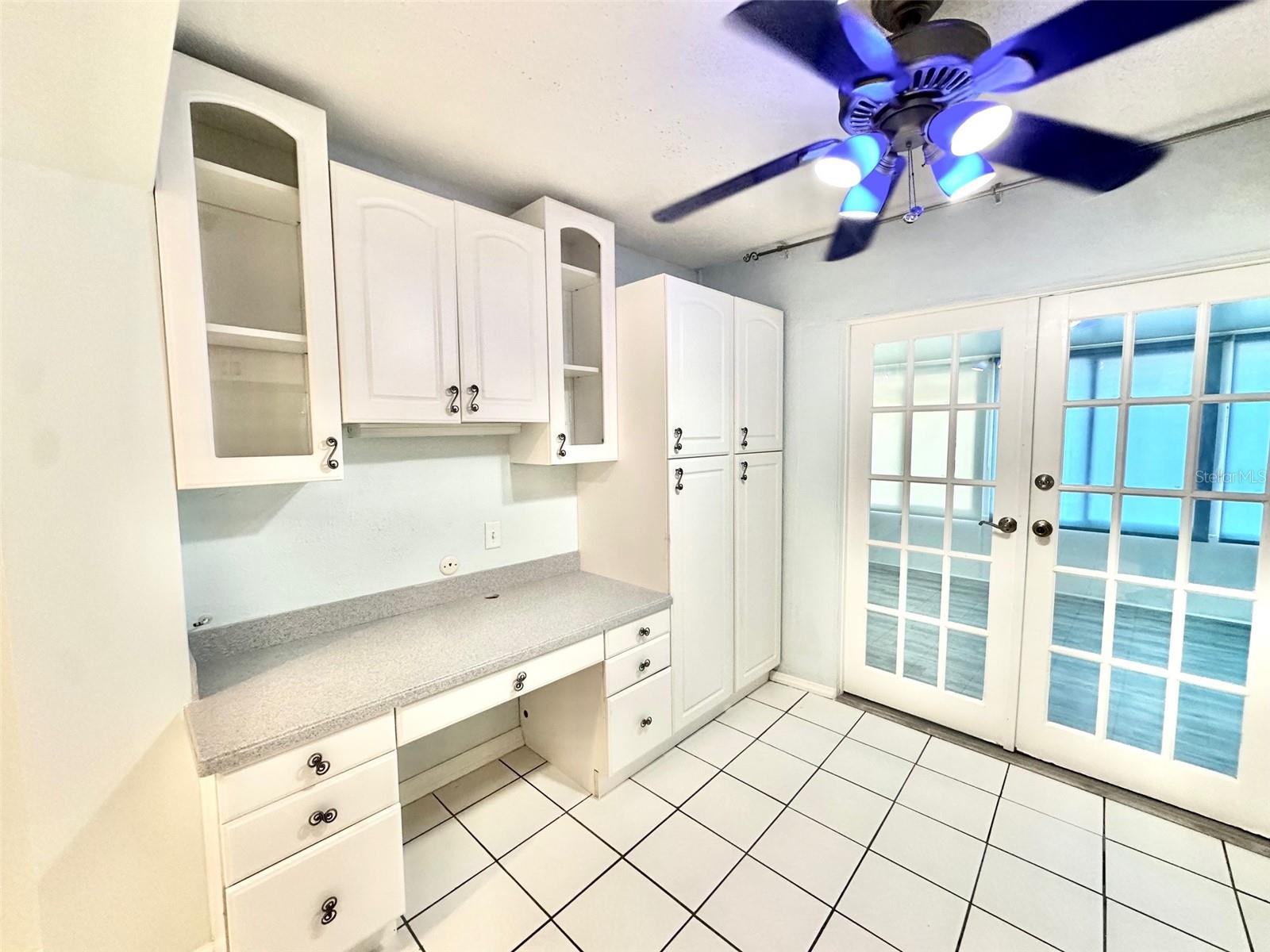 Image 7 of 17 For 432 Woodlawn Avenue