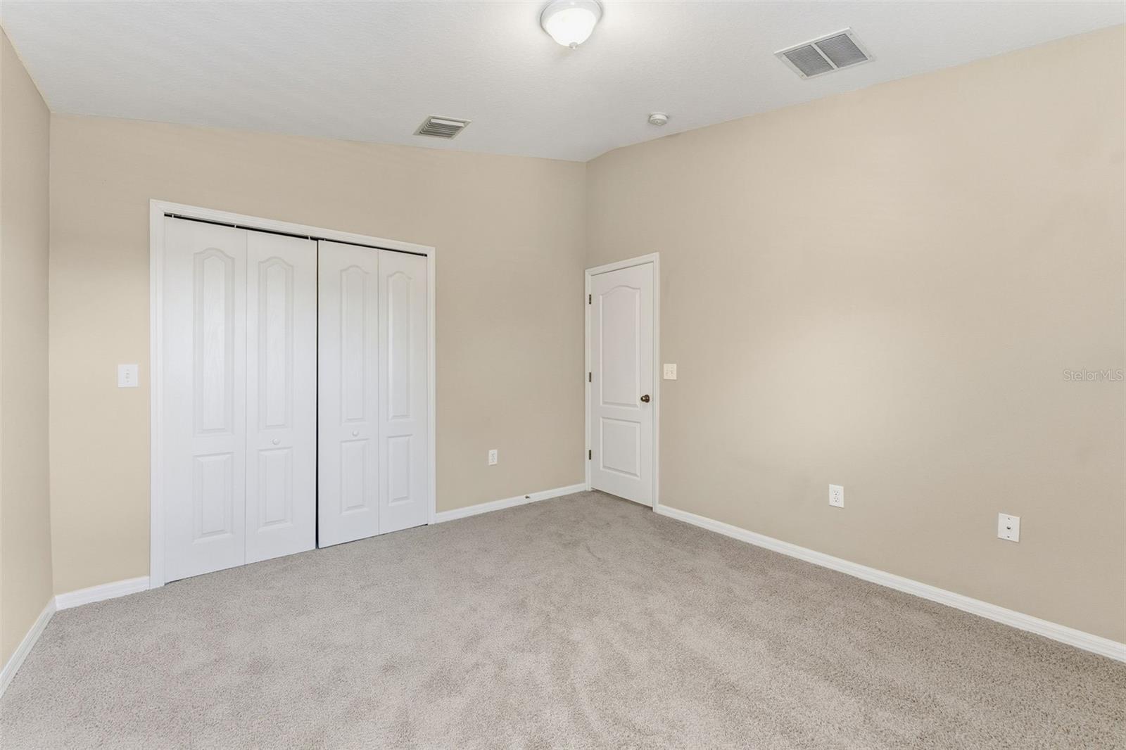 Image 28 of 40 For 10238 Perthshire Circle