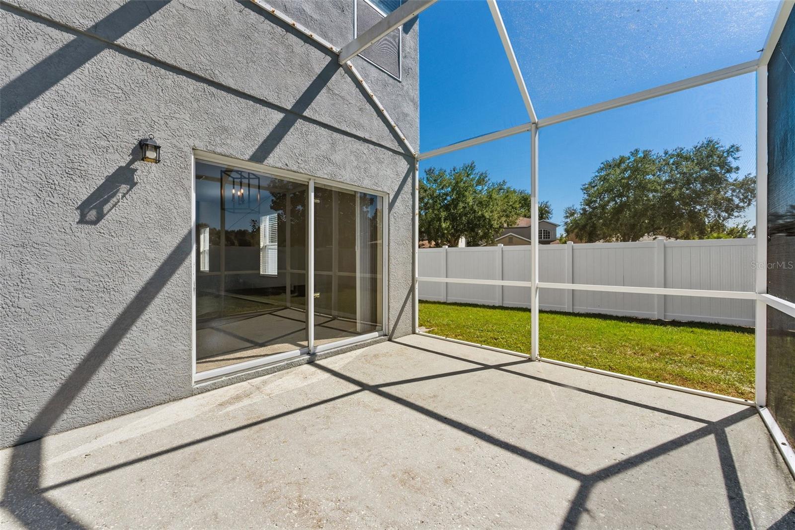 Image 32 of 40 For 10238 Perthshire Circle