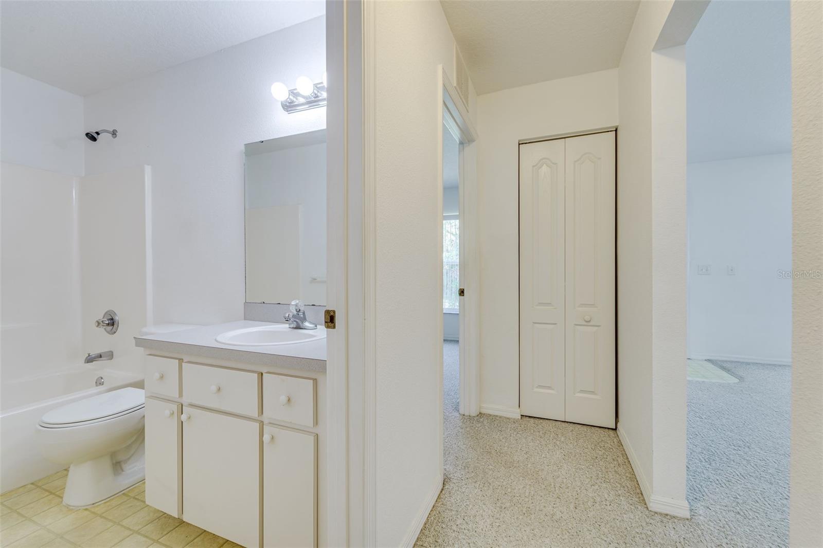 Image 13 of 37 For 729 Longfellow Terrace