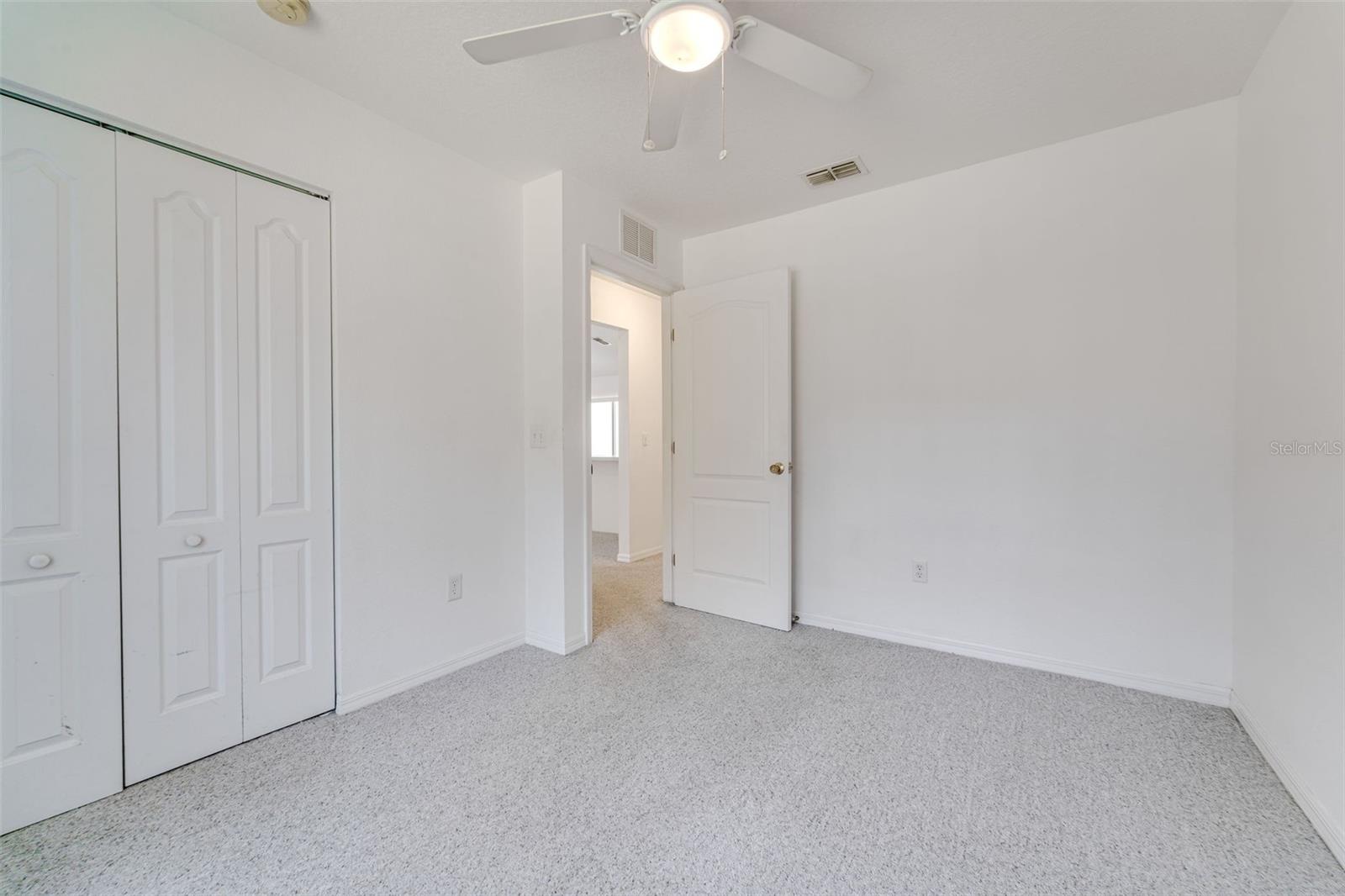 Image 16 of 37 For 729 Longfellow Terrace