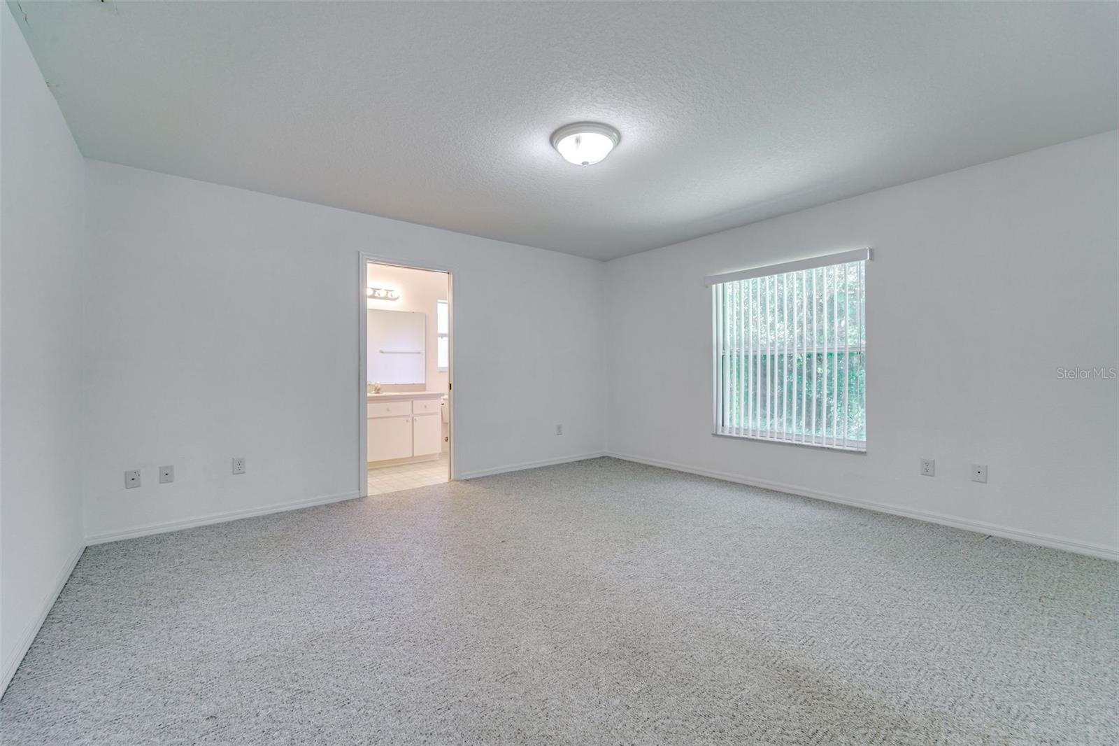 Image 17 of 37 For 729 Longfellow Terrace