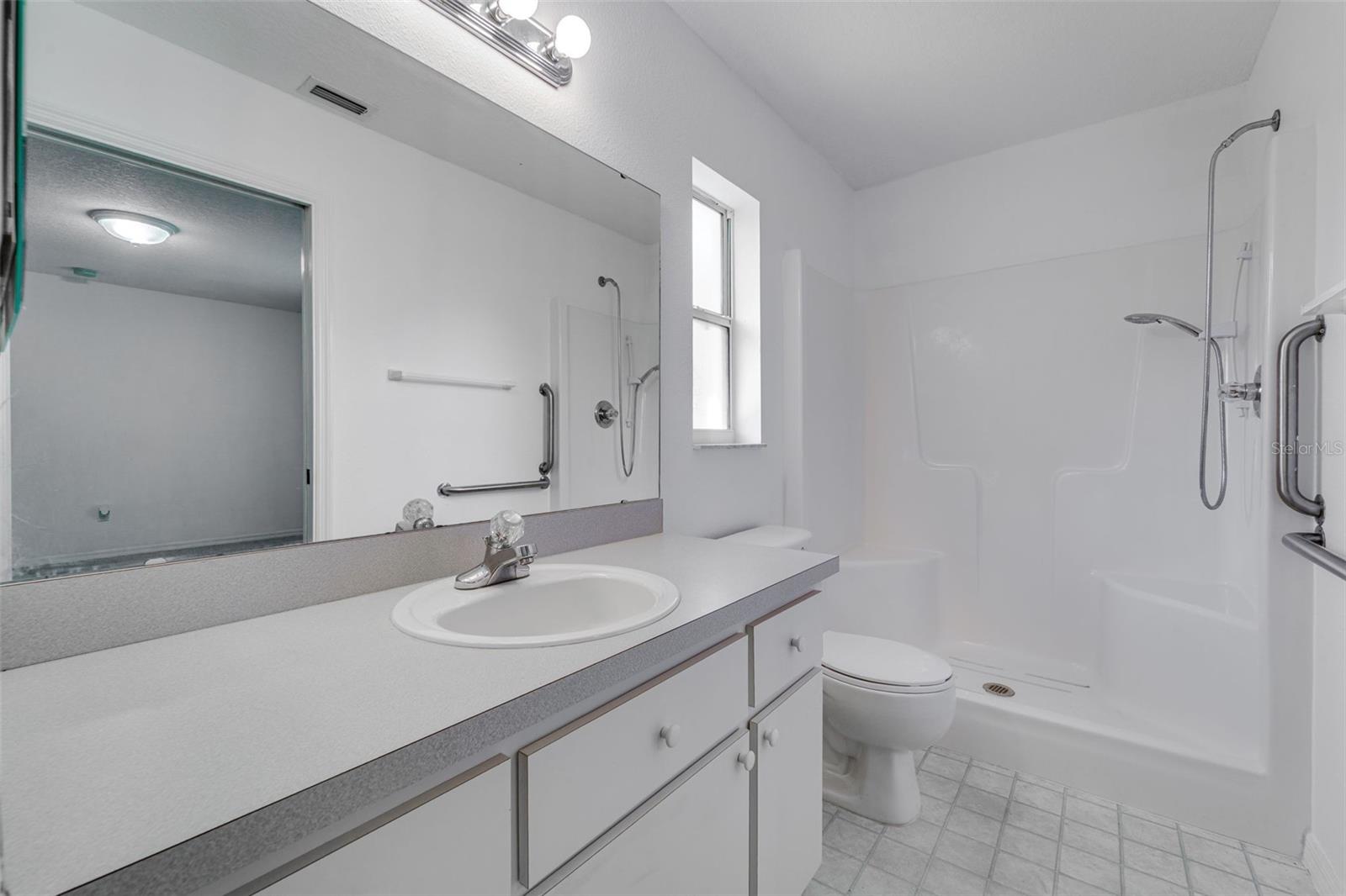 Image 21 of 37 For 729 Longfellow Terrace