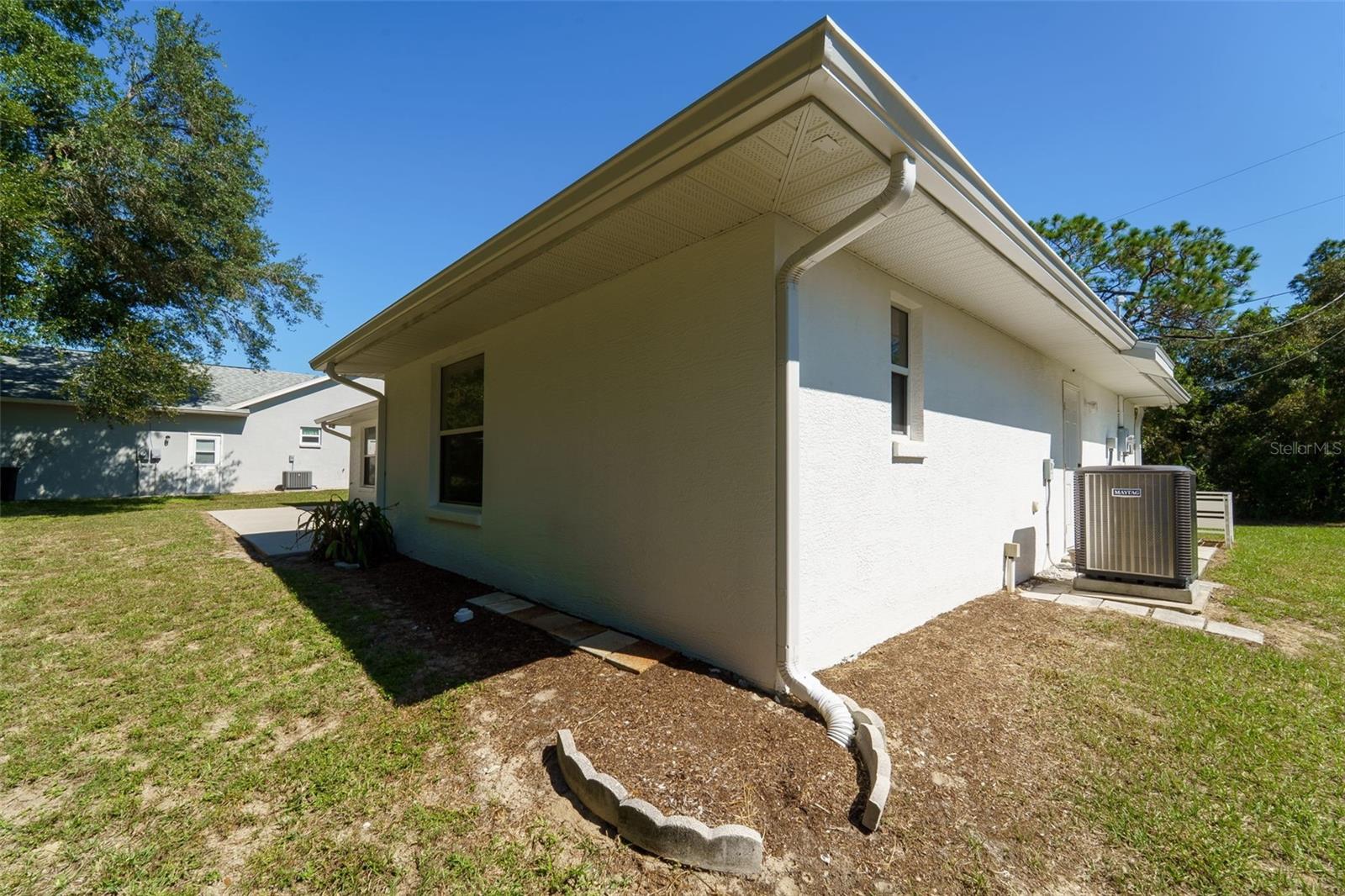 Image 23 of 37 For 729 Longfellow Terrace