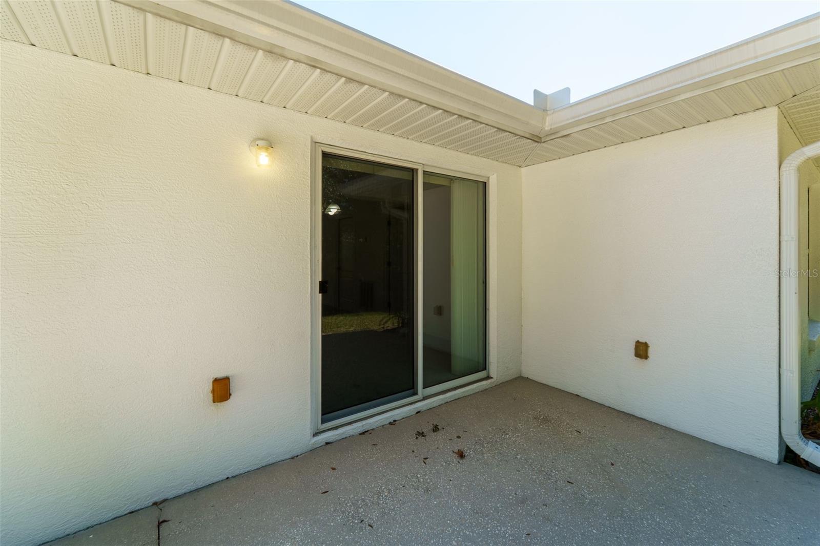 Image 27 of 37 For 729 Longfellow Terrace