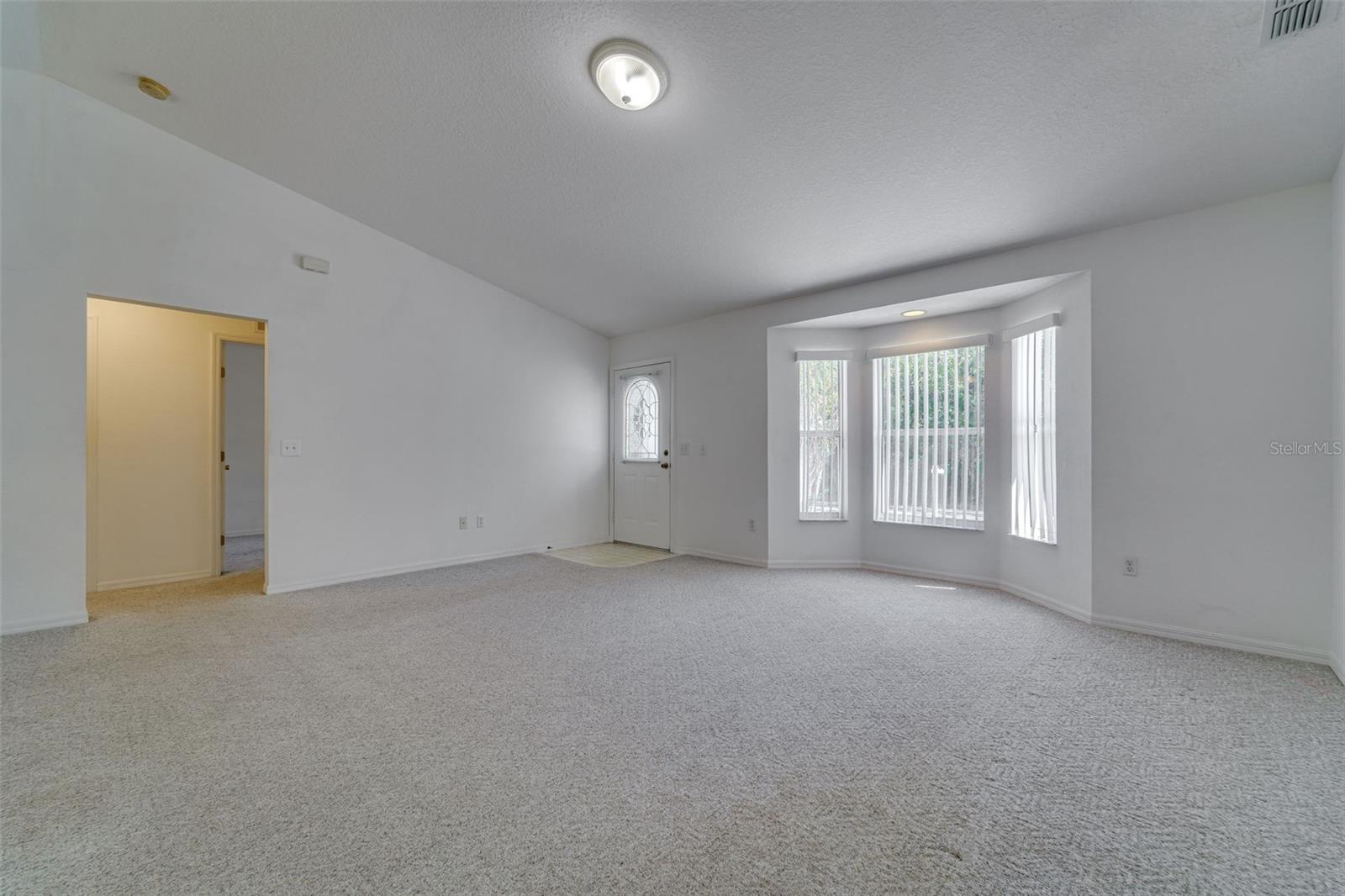 Image 6 of 37 For 729 Longfellow Terrace
