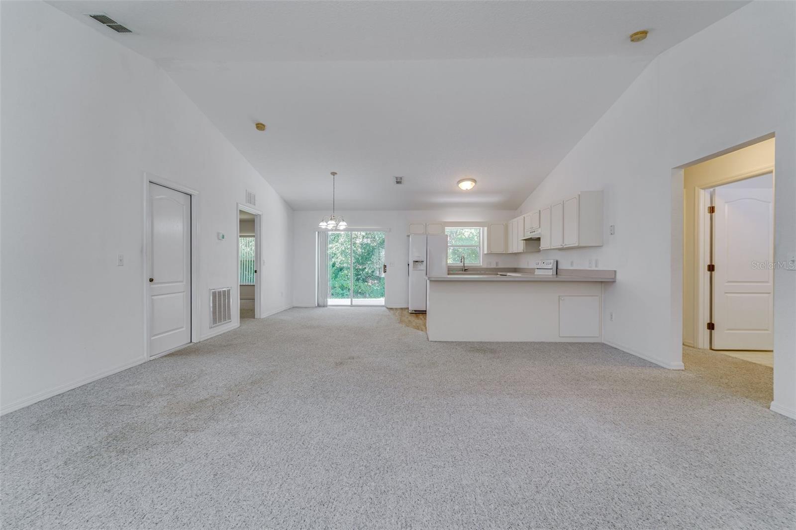 Image 7 of 37 For 729 Longfellow Terrace