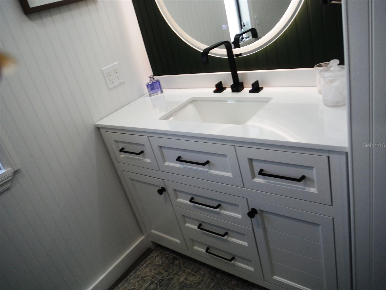 Image 25 of 55 For 168 Pinewood Terrace 104