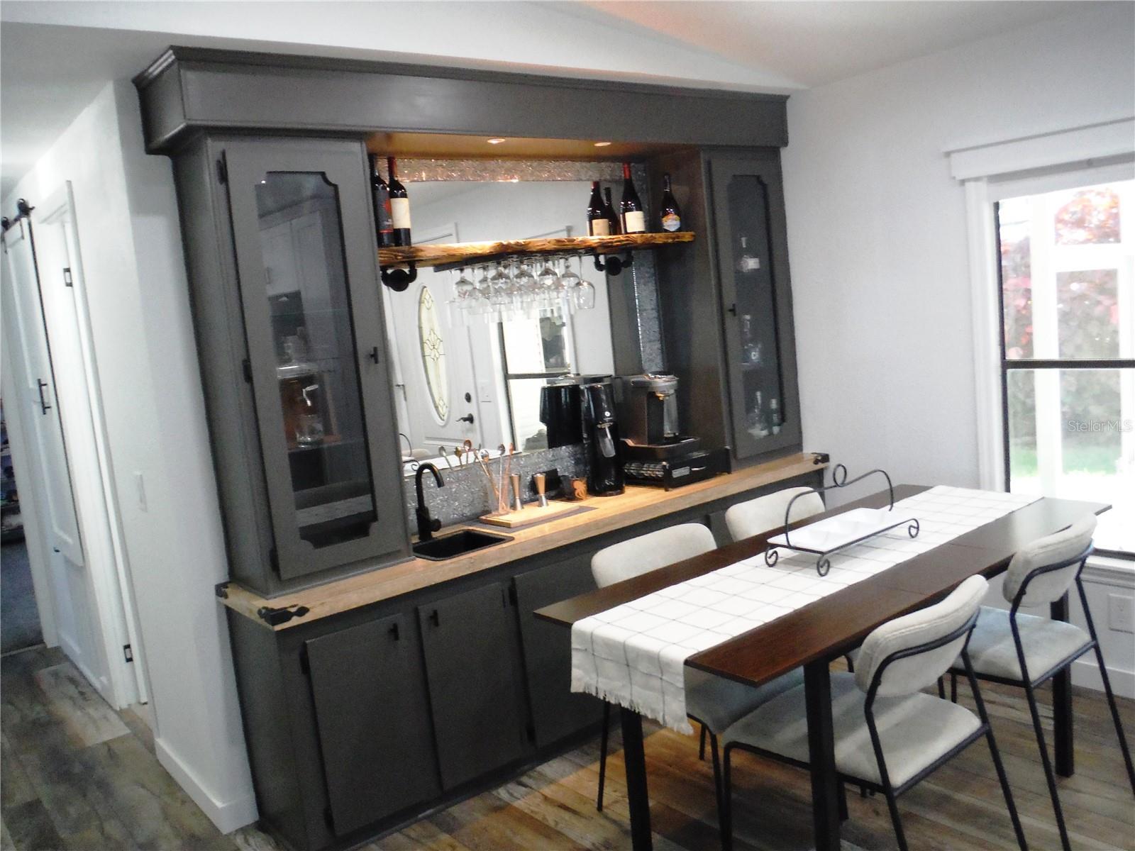 Image 3 of 55 For 168 Pinewood Terrace 104