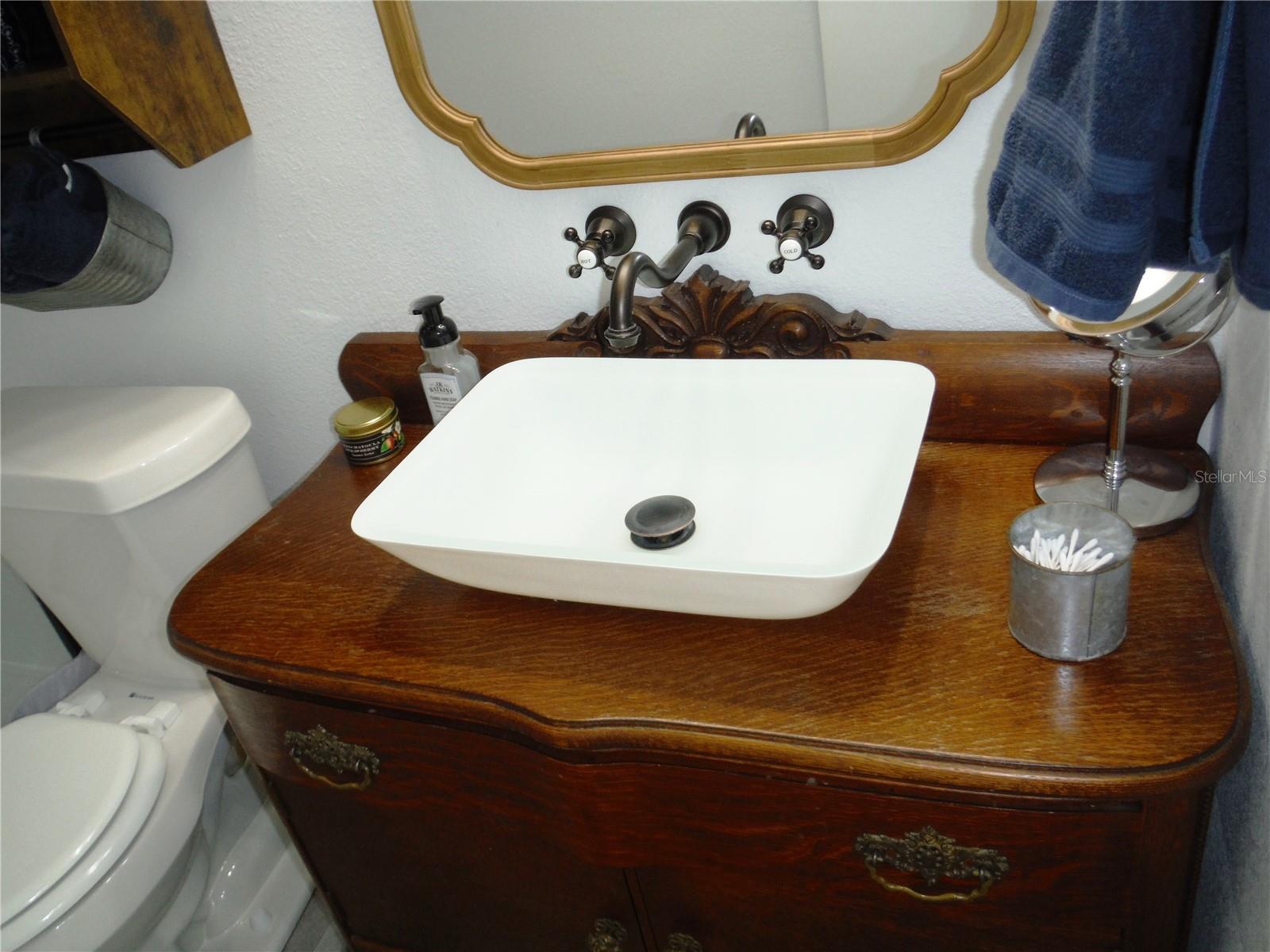 Image 36 of 55 For 168 Pinewood Terrace 104