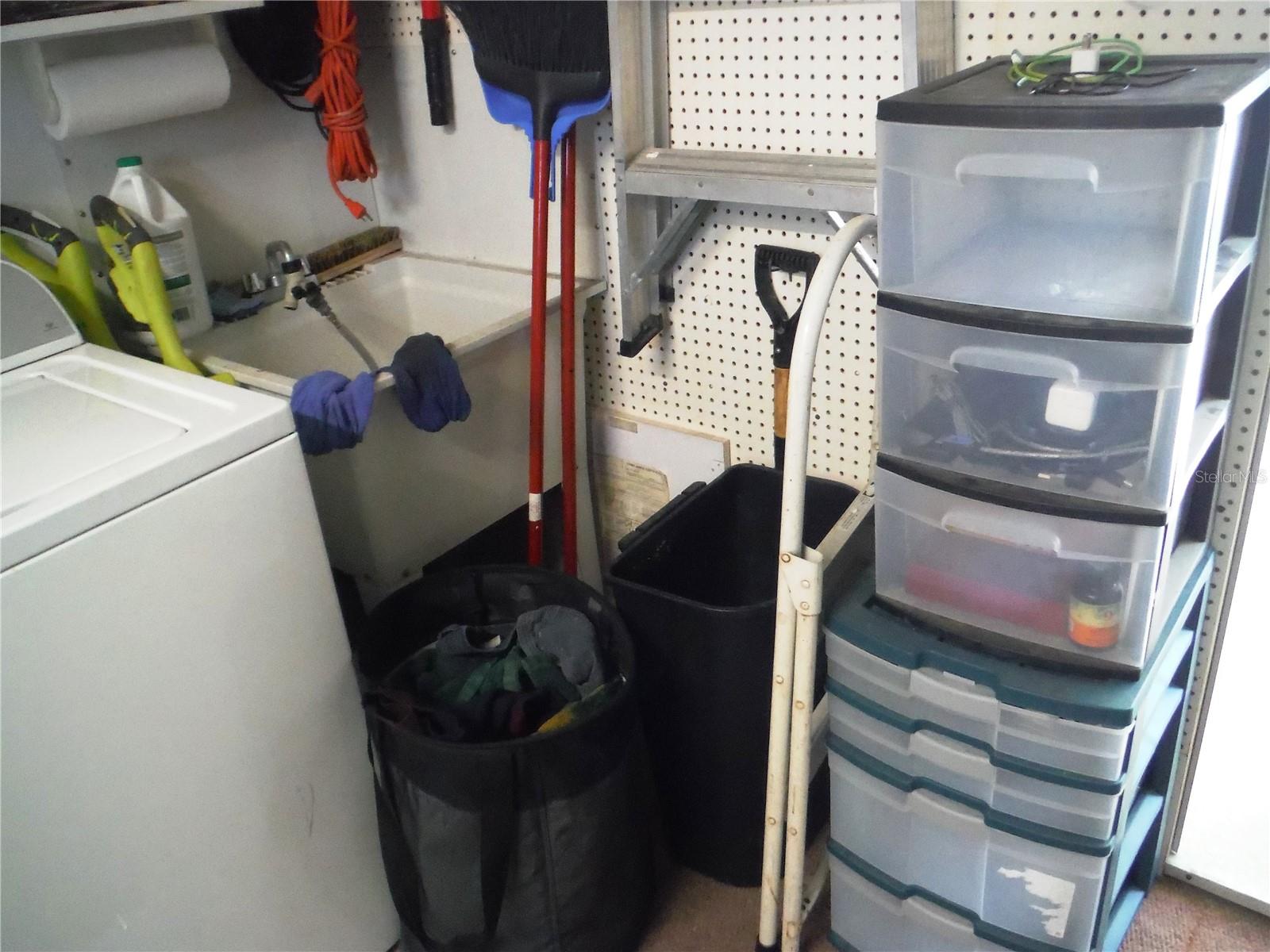 Image 38 of 55 For 168 Pinewood Terrace 104