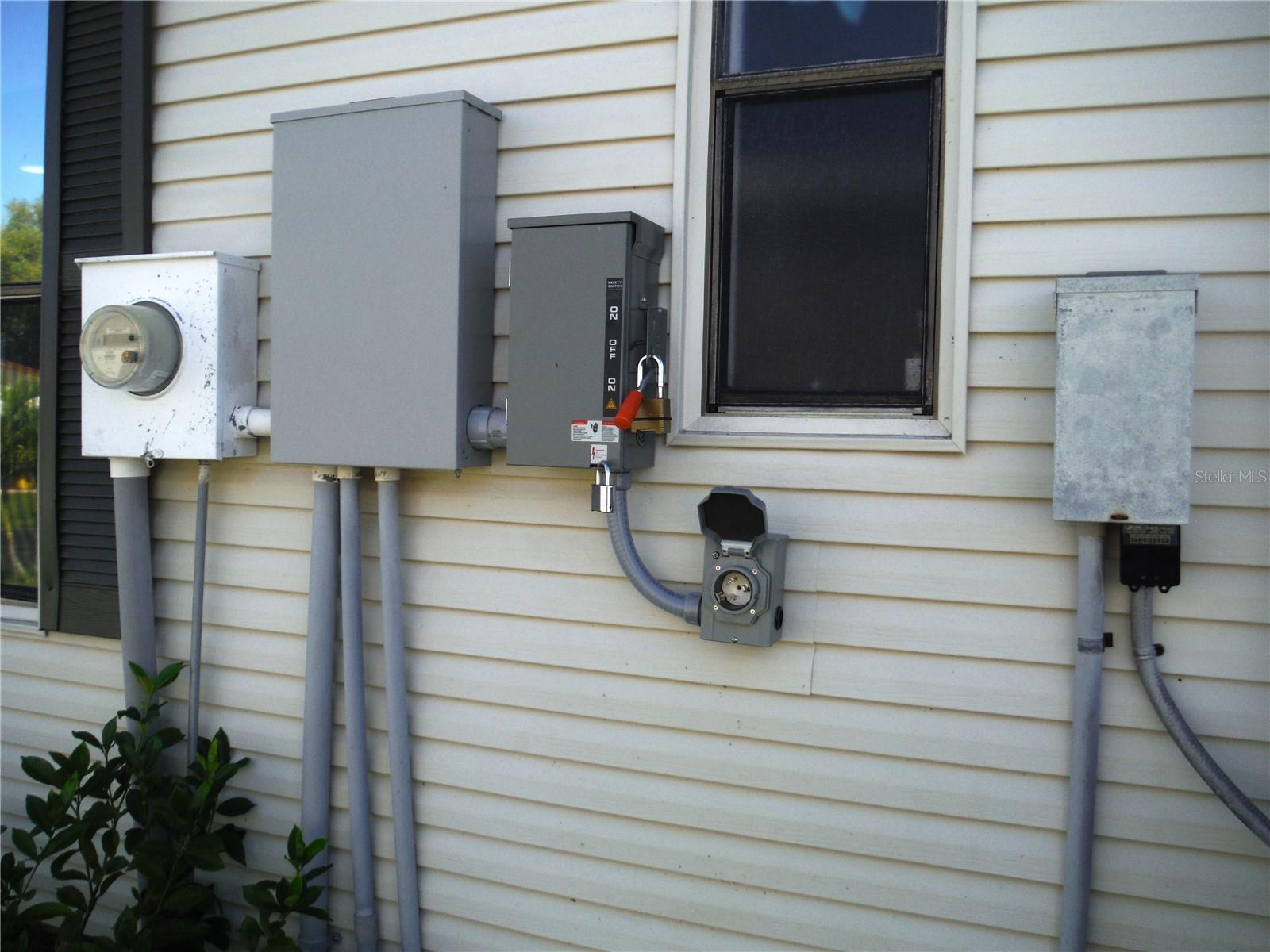 Image 40 of 55 For 168 Pinewood Terrace 104