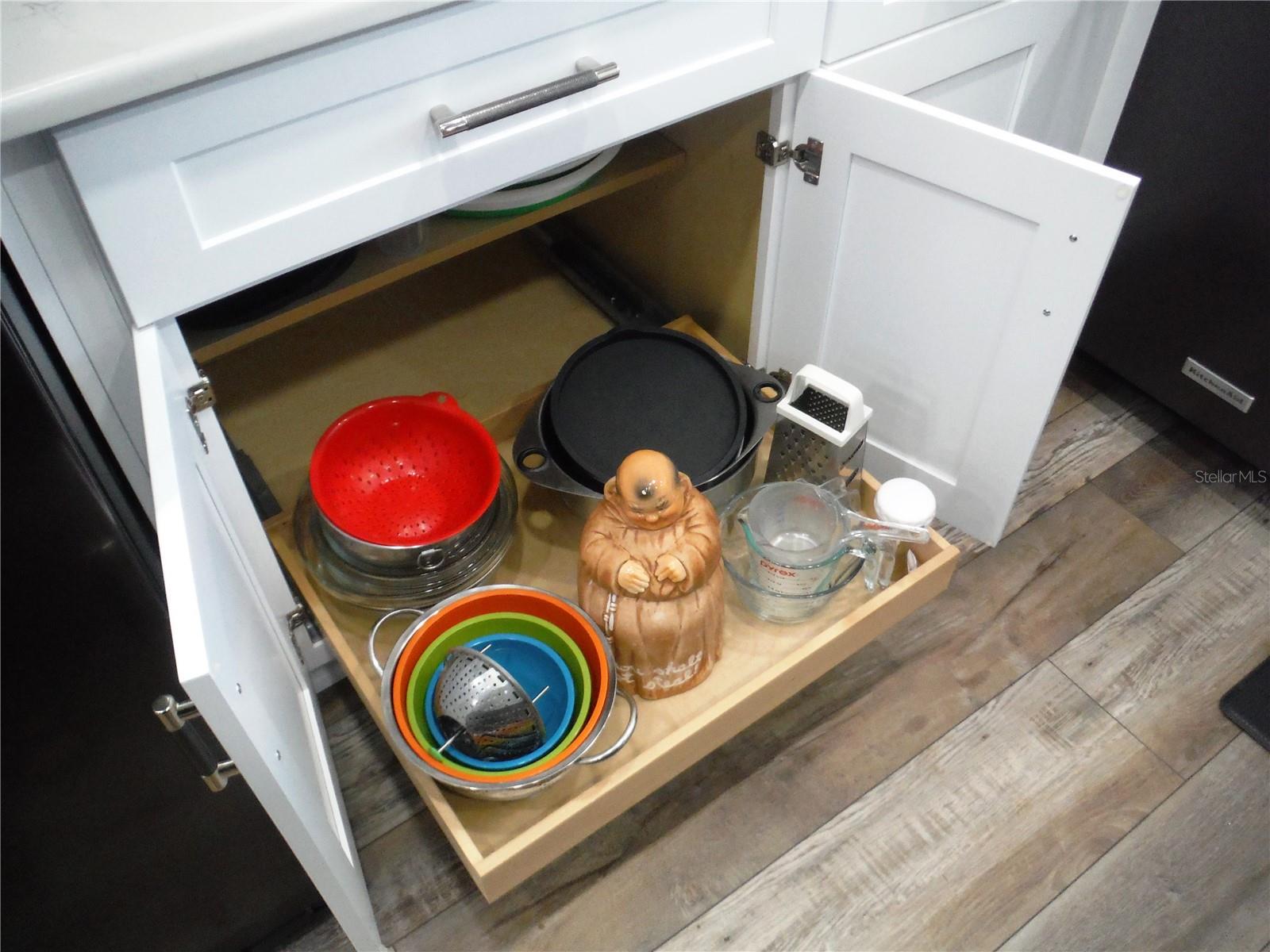 Image 9 of 55 For 168 Pinewood Terrace 104