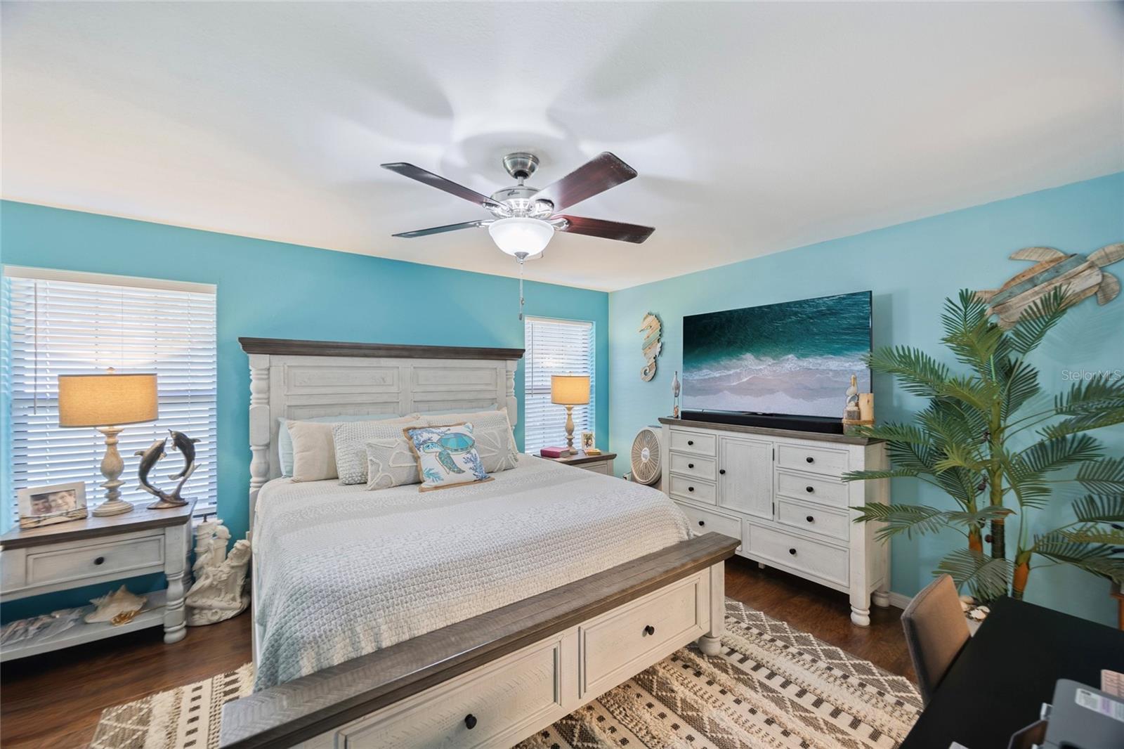 Image 10 of 29 For 6549 Foxmoor Drive