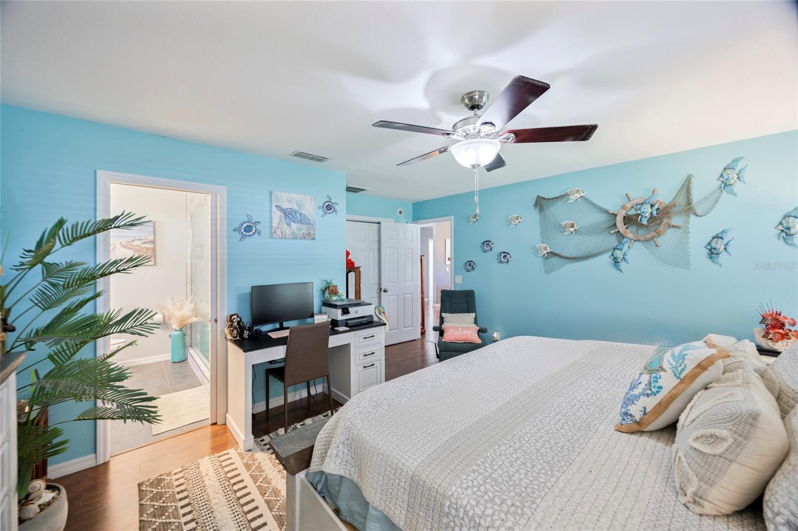 Image 11 of 29 For 6549 Foxmoor Drive