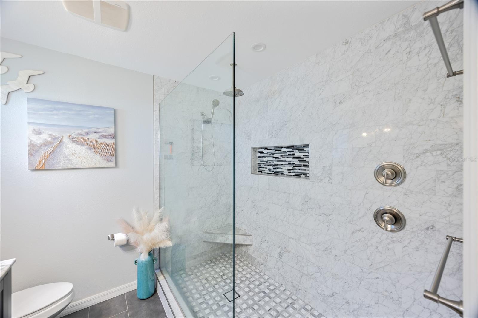 Image 13 of 29 For 6549 Foxmoor Drive