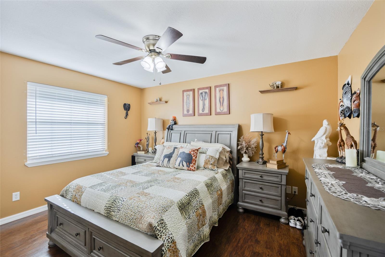 Image 14 of 29 For 6549 Foxmoor Drive