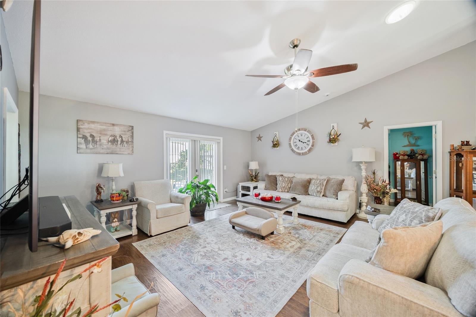 Image 5 of 29 For 6549 Foxmoor Drive