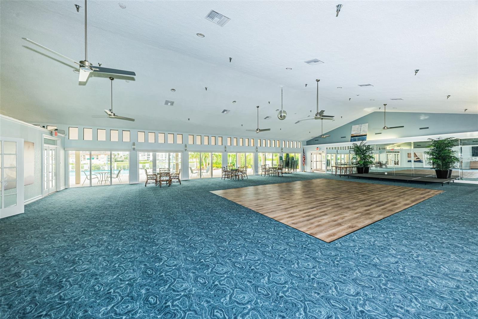 Image 38 of 53 For 7882 Sailboat Key Boulevard S 407