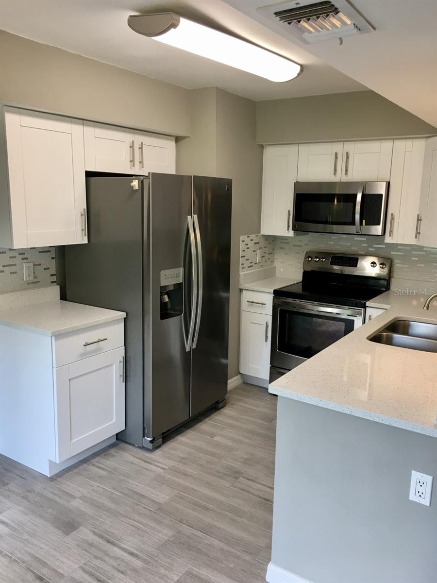 Image 7 of 18 For 16549 Brigadoon Drive