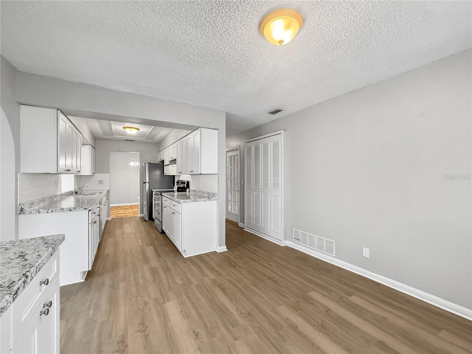 Image 6 of 14 For 65 Blaine Drive